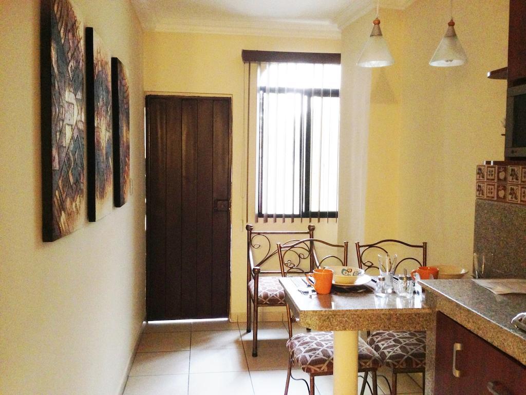 גוויאקיל El Patio Suites II חדר תמונה