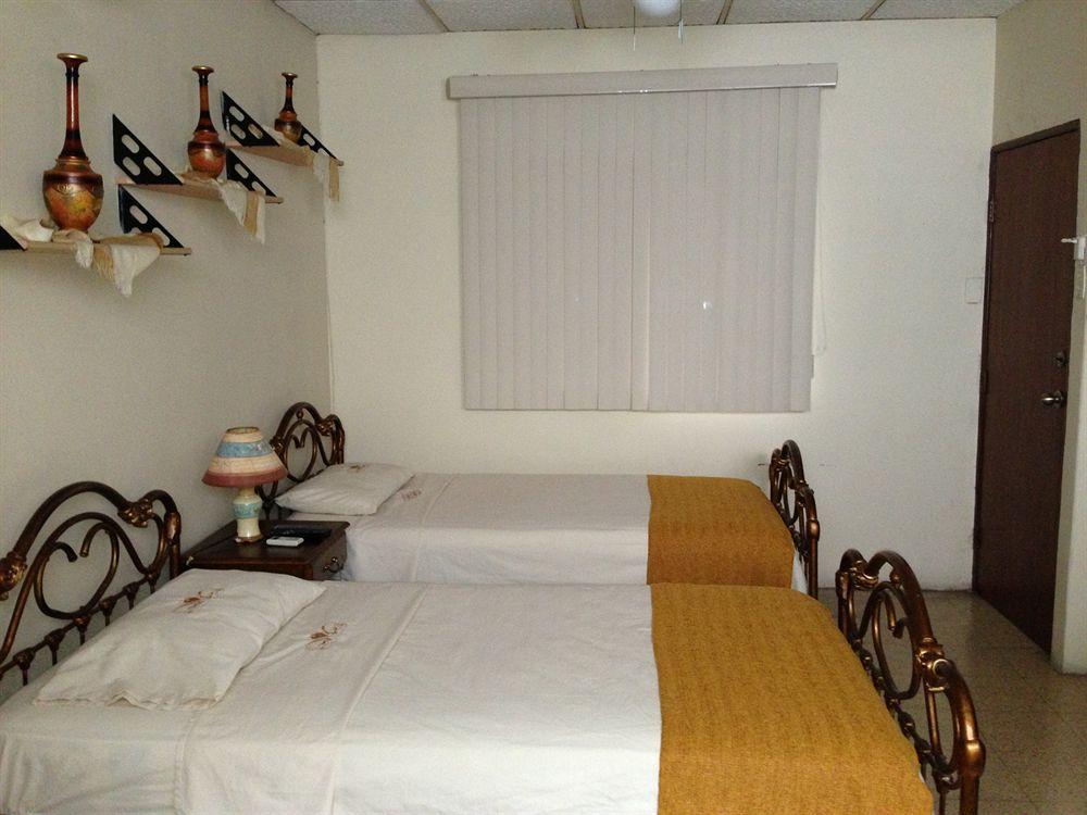 גוויאקיל El Patio Suites II מראה חיצוני תמונה