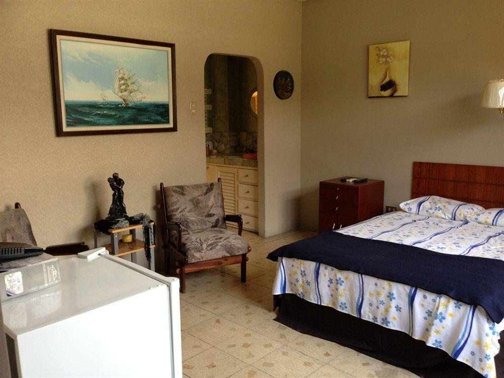 גוויאקיל El Patio Suites II מראה חיצוני תמונה