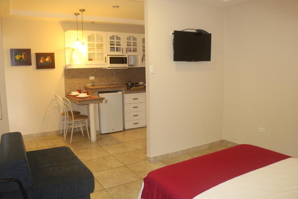 גוויאקיל El Patio Suites II מראה חיצוני תמונה